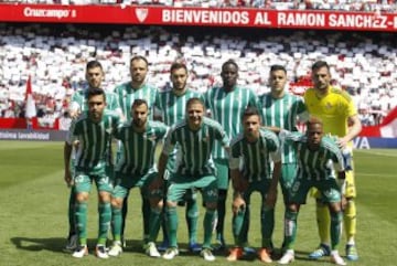Once del Betis. De pie: Dani Ceballos, Westermann, Pezzella, N'Diaye, Bruno Gonzlez y Adn. Agachados: Petros, Montoya, Joaqun, Rubn Castro y Musonda.
