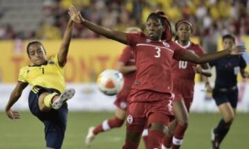 Colombia se impuso 1-0 ante las locales con gol de Diana Ospina.