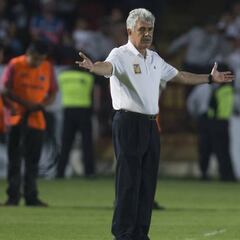 Ricardo Ferretti, sin presión por llegar a un año invicto en casa