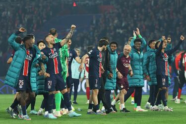 El Paris Saint-Germain celebra la victoria tras finalizar el encuentro. La gran final, PSG-Inter, en el Allianz Arena de  Munich.