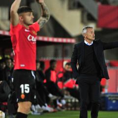 Escribá: "Siempre fui una solución más que un problema; si lo soy, me iré yo"