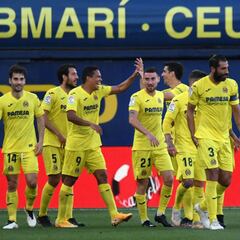 El Villarreal celebra y agradece tener un día más para preparar la final