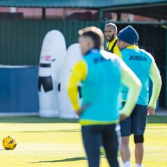 Marcelino abre la puerta a una posible salida de Capoue