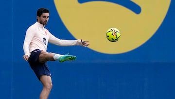 Ferran Torres durante un entrenamiento.