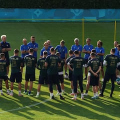 Tres periodistas dan positivo e Italia cierra su ciudad deportiva