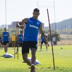 Miérez, primera lesión de la pretemporada del Alavés
