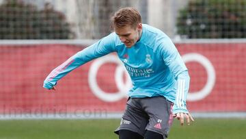 Odegaard, en el entrenamiento del Real Madrid.