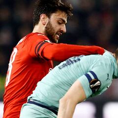 Desastre del Arsenal en Francia; Chelsea y Nápoles golean