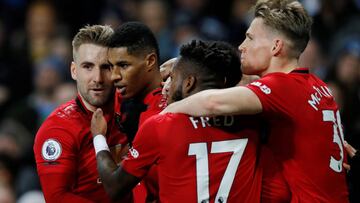 Soccer Football - Premier League - Manchester City v Manchester United - Etihad Stadium, Manchester, Britain - December 7, 2019  Manchester United&#039;s Marcus Rashford celebrates scoring their first goal with teammates          REUTERS/Phil Noble  EDITO