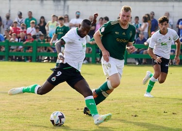 El Racing pone en marcha la maquinaria sin sobresaltos