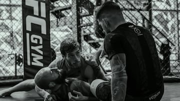 Alek Topuria activa el ‘Modo UFC’