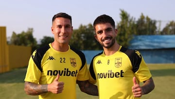 Hugo Mallo (izquierda) y Monchu (derecha), tras anunciarse su fichaje por el Aris de Salónica