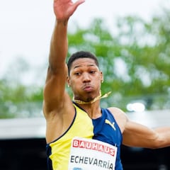 Echevarría se entonó en el foso de longitud y Cáceres, cuarto