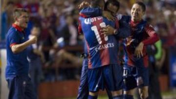 Los jugadores azulgranas festejaron as&iacute; el gol de Carlos Garc&eacute;s con el que viajar&aacute;n a Ciudad Ju&aacute;rez con ventaja para la final de vuelta.