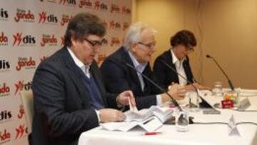 José Barral y Delcir Sonda, durante la rueda de prensa que ofrecieron sobre el Caso Neymar.