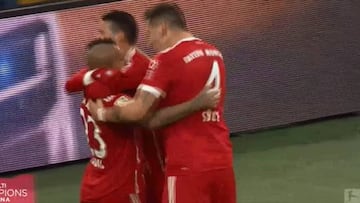 Así fue el gol de Vidal y su asistencia para Lewandowski