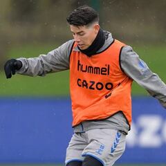 Ancelotti confía en que Everton le extienda el contrato a James