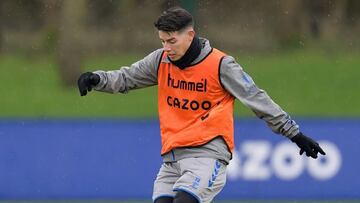 James Rodr&iacute;guez durante un entrenamiento con Everton.