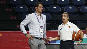 NBA: Jorge Garbajosa, presidente de la FEB, y Sergio Scariolo, seleccionador espa&ntilde;ol, se reunir&aacute;n para decidir el futuro del entrenador.