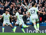 Manchester City made light work of Chelsea to keep the pressure on Arsenal in the Premier League title race.