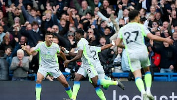 Manchester City made light work of Chelsea to keep the pressure on Arsenal in the Premier League title race.