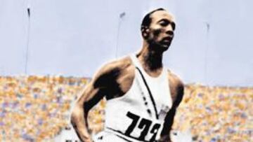 <b>ANTÍLOPE DE ÉBANO. </b>Jesse Owens galopa sobre la ceniza berlinesa.
