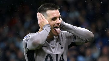 Soccer Football - Premier League - Manchester City v Tottenham Hotspur - Etihad Stadium, Manchester, Britain - December 3, 2023 Tottenham Hotspur's Giovani Lo Celso celebrates scoring their second goal Action Images via Reuters/Lee Smith NO USE WITH UNAUTHORIZED AUDIO, VIDEO, DATA, FIXTURE LISTS, CLUB/LEAGUE LOGOS OR 'LIVE' SERVICES. ONLINE IN-MATCH USE LIMITED TO 45 IMAGES, NO VIDEO EMULATION. NO USE IN BETTING, GAMES OR SINGLE CLUB/LEAGUE/PLAYER PUBLICATIONS.