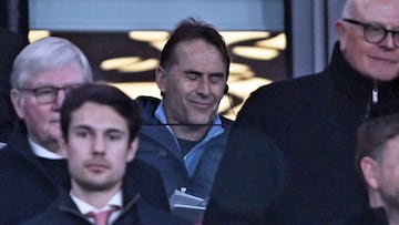 Julen Lopetegui, entrenador del West Ham, se lamenta desde la grada del London Stadium.