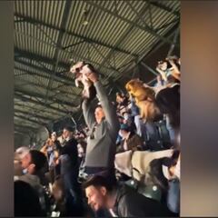 Aficionados de Seattle Mariners llevan a sus perros al estadio