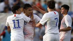 ******COBERTURA ESPECIAL, DISPONIBLE SOLO PARA CLIENTES ESPECIALMENTE ABONADOS*******  Futbol, Espana vs Chile.  Partido amistoso sub 17.  El jugador de la seleccion chilena Joan Cruz, centro, celebra con sus companeros su gol contra Espana durante el partido amistoso sub 17 disputado en el estadio Pinatar Arena de San Pedro del Pinatar, Espana.  11/10/2019  Andres Pina/Photosport   Football, Spain vs Chile  Under 17 friendly match.  Chile's player Joan Cruz, center, celebrates with teammates after scoring against Spain during the friendly match held at the Pnatar Arena stadium in San Pedro del Pinatar, Spain.  11/10/2019  Andres Pina/Photosport