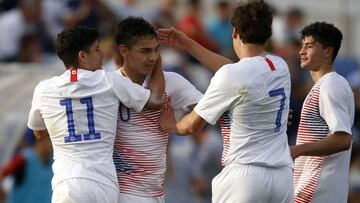 ******COBERTURA ESPECIAL, DISPONIBLE SOLO PARA CLIENTES ESPECIALMENTE ABONADOS*******  Futbol, Espana vs Chile.  Partido amistoso sub 17.  El jugador de la seleccion chilena Joan Cruz, centro, celebra con sus companeros su gol contra Espana durante el partido amistoso sub 17 disputado en el estadio Pinatar Arena de San Pedro del Pinatar, Espana.  11/10/2019  Andres Pina/Photosport   Football, Spain vs Chile  Under 17 friendly match.  Chile's player Joan Cruz, center, celebrates with teammates after scoring against Spain during the friendly match held at the Pnatar Arena stadium in San Pedro del Pinatar, Spain.  11/10/2019  Andres Pina/Photosport