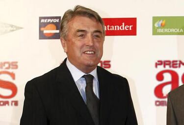 Filipe Luis le ha dicho a Miranda que quiere volver al Atlético