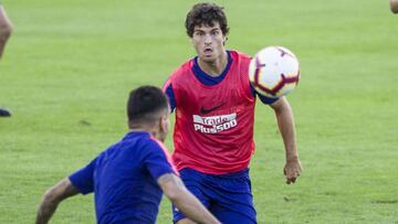 Roberto Olabe también crece desde el lateral izquierdo