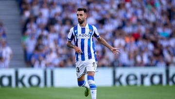 SAN SEBASTIAN, SPAIN - OCTOBER 09: Brais Mendez of Real Sociedad in action during the LaLiga Santander match between Real Sociedad and Villarreal CF at Reale Arena on October 09, 2022 in San Sebastian, Spain. (Photo by Ion Alcoba/Quality Sport Images/Getty Images)