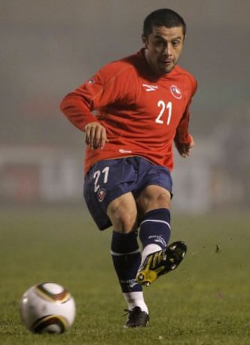 Rodrigo Tello podría regresar a Universidad de Chile, club desde donde emigró a Europa.