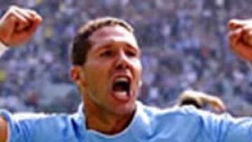 <b>UNO DE LOS PILARES DEL LAZIO. </B>El argentino sigue confiando en el presidente de la Lazio, Sergio Cragnotti.