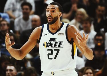 El coronavirus estaba ya a punto de interrumpir la actividad normal de prácticamente todo el planeta cuando, el 11 de marzo, el Oklahoma City Thunder-Utah Jazz se suspendió por el positivo de Rudy Gobert, el pívot francés de los de Salt Lake City. La NBA no tardó en parar por completo su temporada, la primera gran competición que lo hizo en lo que fue una cascada de suspensiones y cancelaciones a partir de ese momento. En la recta final de la fase regular, la NBA se suspendió y quedó sumida, como todo el planeta en los siguientes días, en la frustración y la incertidumbre.