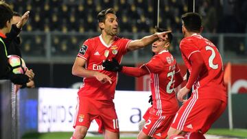 Sin Jiménez, Benfica se reafirma en el liderato