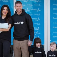 Pilar Rubio y Alejandro abandonan el hospital junto a Ramos y sus dos otros hijos