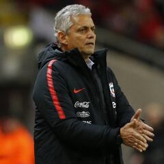 Rueda extiende su notable invicto en debut con selecciones