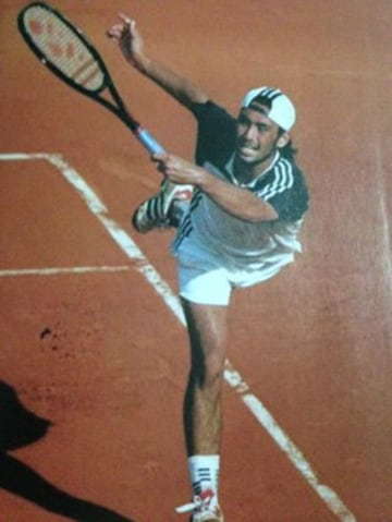 Marcelo Ríos encandiló con su buen tenis y jugadas "imposibles".