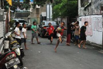 Fútbol y pobreza en Indonesia