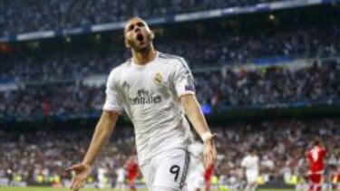 Mourinho está pendiente del futuro de Benzema