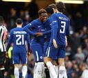 Batshuayi y Marcos Alonso llevan al Chelsea a octavos de la FA Cup