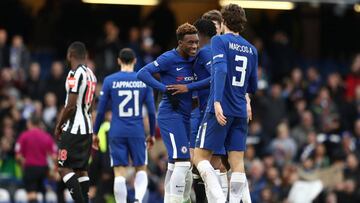 Batshuayi y Marcos Alonso llevan al Chelsea a octavos de la FA Cup