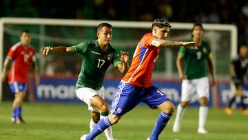 1x1 de Chile: Medel estuvo impasable y Valdés dejó pasar una buena chance