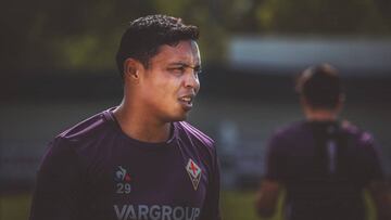 Reuni&oacute;n entre Fiorentina y Sevilla por Luis Fernando Muriel 