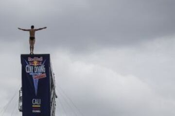 En la primera sesión, el mexicano Jhonatan Paredes ocupo el primer lugar. El mejor colombiano fue Christian Arayón, ocupando el séptimo lugar.