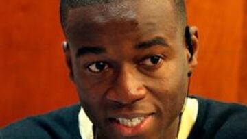 Martins Adeniya, primero en Francia.