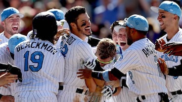 Nolan Arenado y los Colorado Rockies afrontan tiempos muy felices en las Mayores.